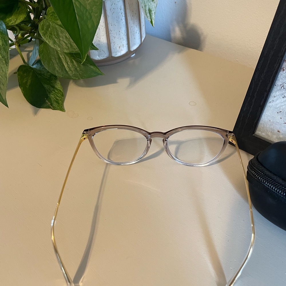 Vogue like new eyeglasses - Picture 2 of 3